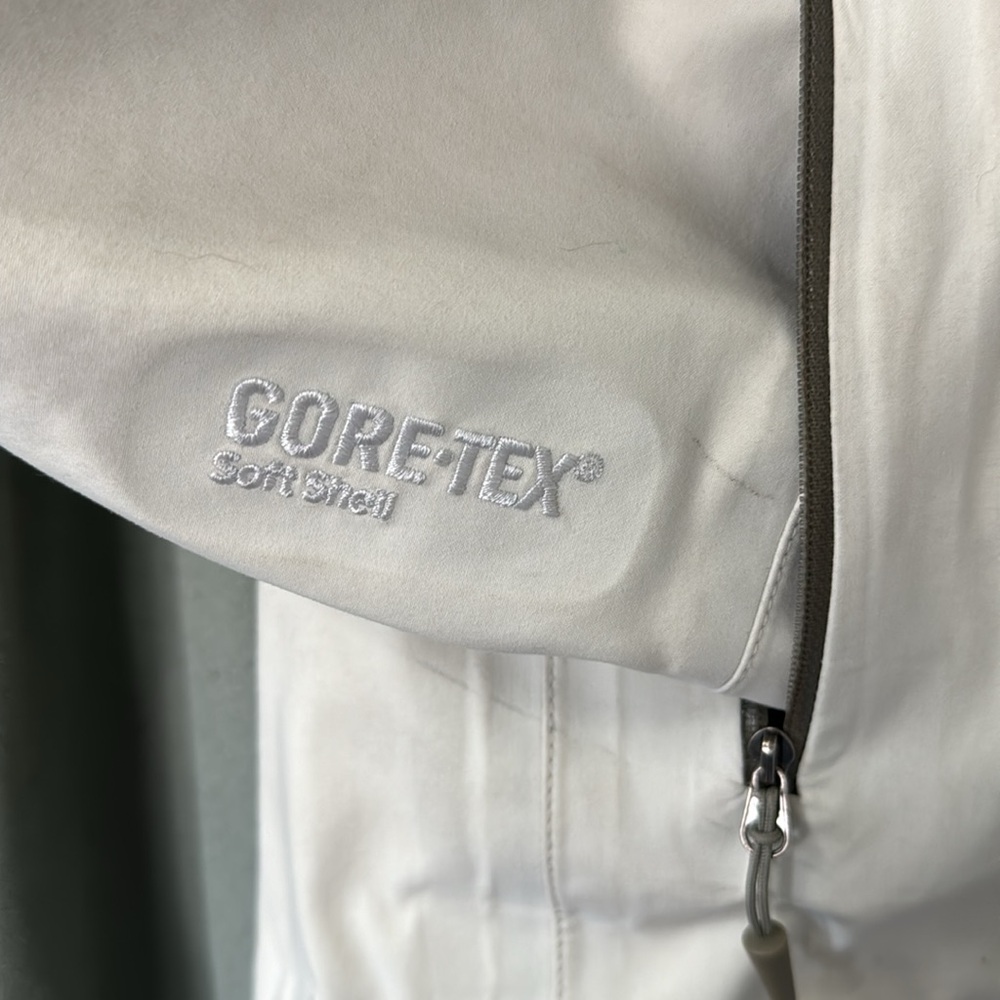 Cloudveil Gore-Tex Softshell - image 2